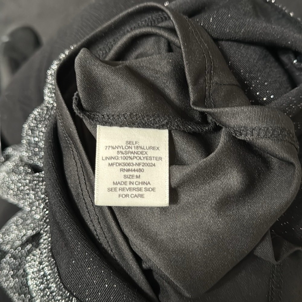 Women’s size medium shimmer dress. Excellent condition - Picture 6 of 6